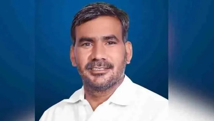 SP leader Nabav Singh's problems increased