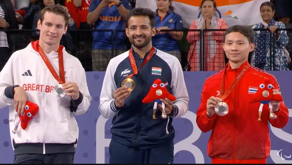 Gold for Nitesh Kumar in Para Badminton