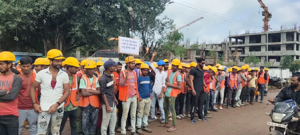 Medical college employees strike