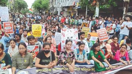 W. Doctors' agitation continues in Bengal