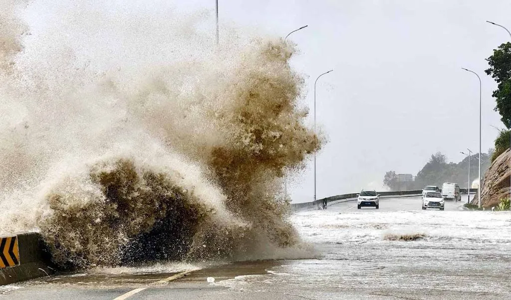 Sea level is rising rapidly