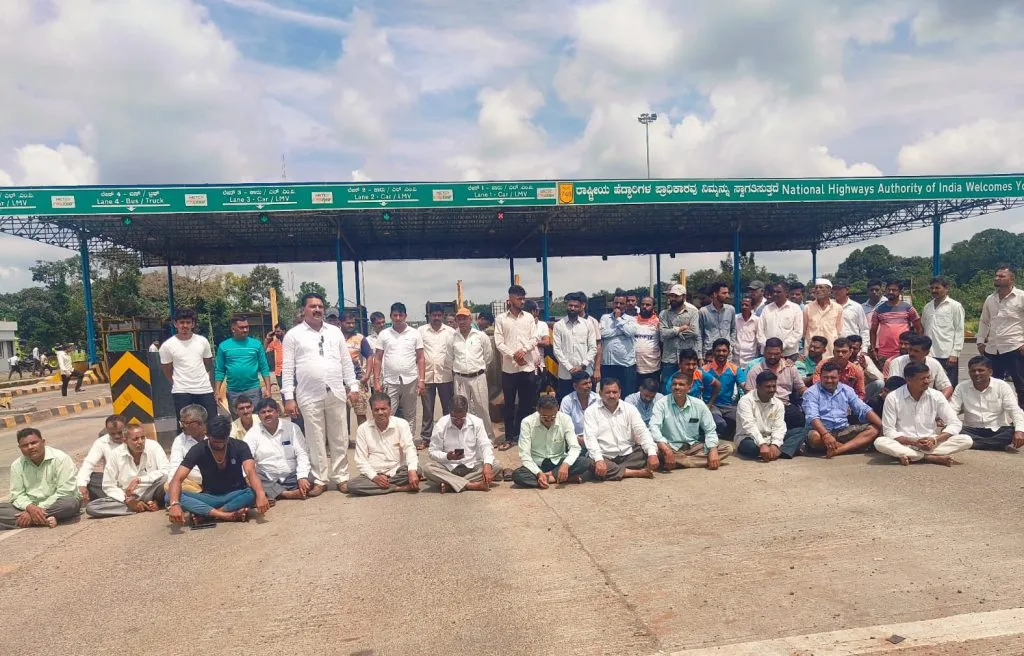 Stop at Ganebail toll booth