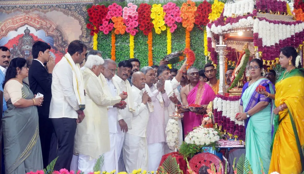ऐतिहासिक म्हैसूर दसरोत्सवाला चालना Promoting the historic Mysore Dussehra festival