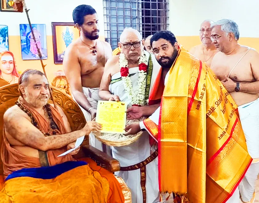 Dattanubhava (Raghava) Tengse conferred the title of 'Vedantaratna'