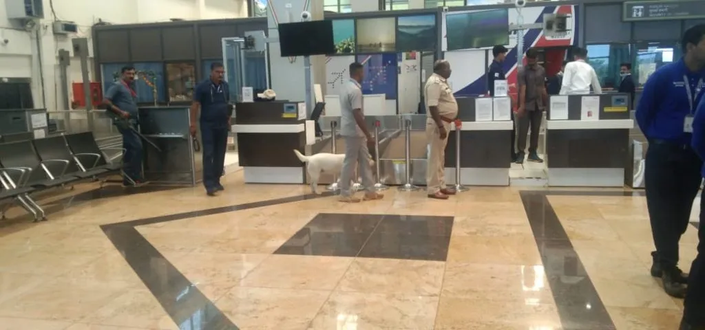 Bomb threat to Sambara airport