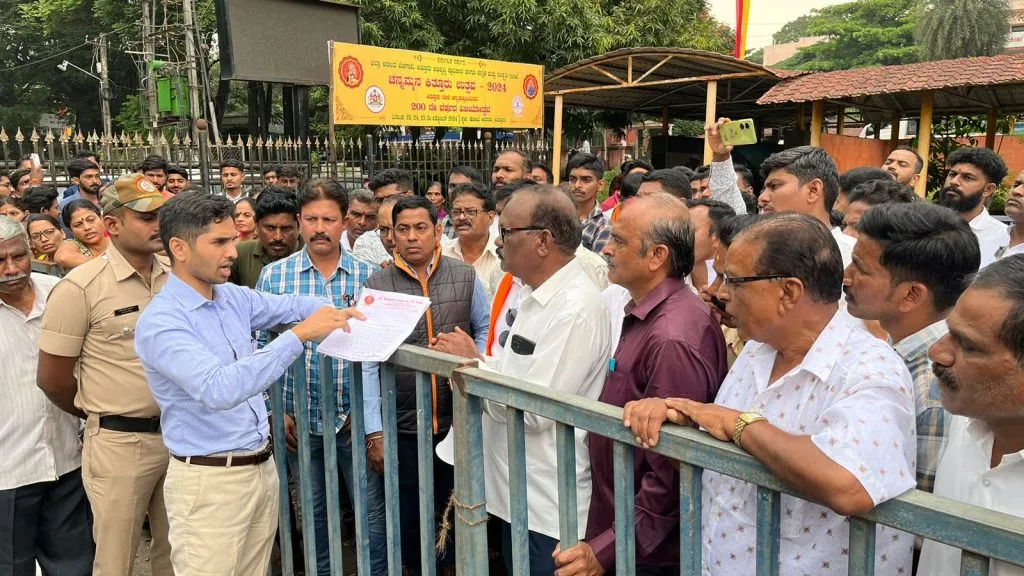 Cases against police station attackers should not be withdrawn