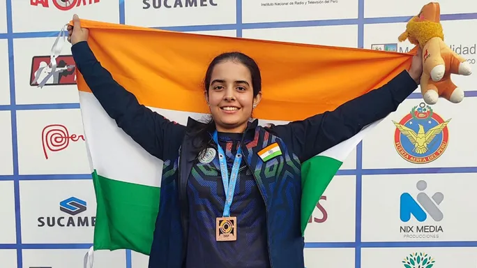Khushi won a bronze medal in shooting