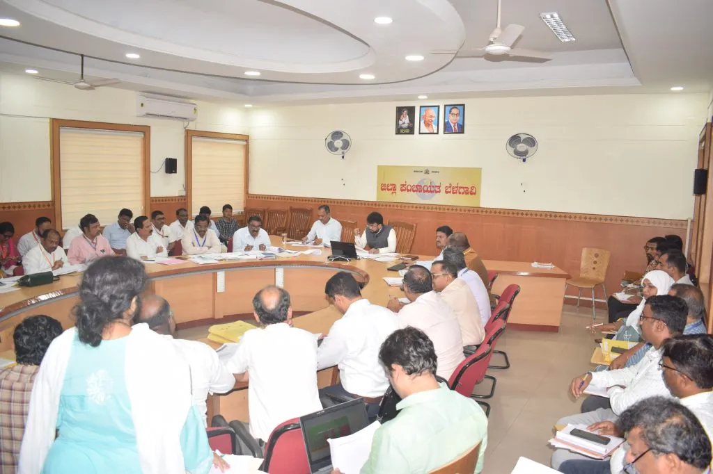 कुपोषित बालकांच्या आरोग्याकडे लक्ष द्या Pay attention to the health of malnourished children