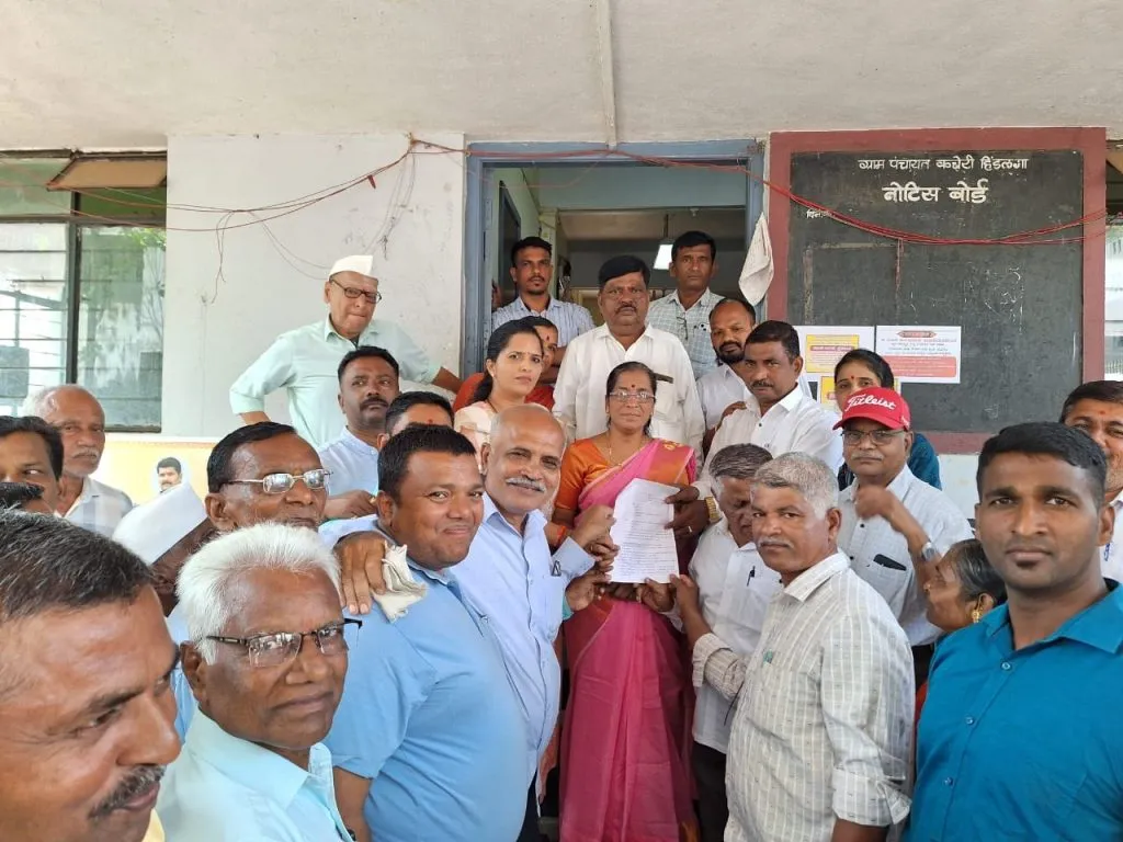 Hindalga Villagers march at Gram Panchayat against land increase