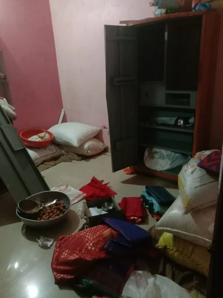 Bhardupari broke into two houses in Kednoor