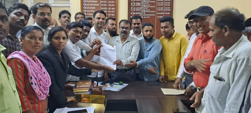 Eliminate onerous terms of labor card renewal