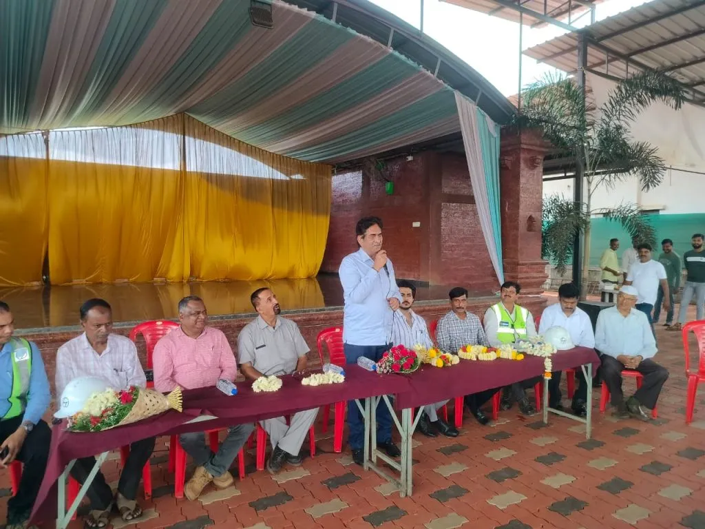 आमदार सेठ यांच्या प्रयत्नातून महावीरनगर-मारुतीनगरला पिण्याचे पाणी Drinking water to Mahaveernagar-Marutinagar through the efforts of MLA Seth