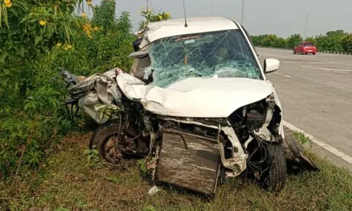 accident car-truck collision