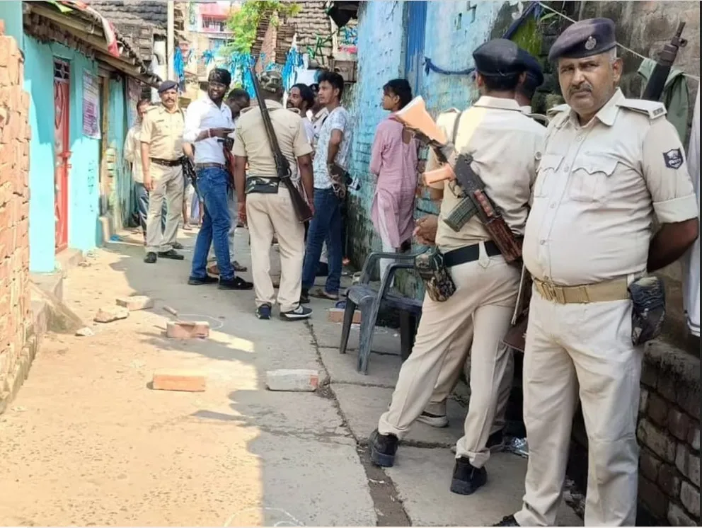 बिहारच्या भागलपूरमध्ये बॉम्बस्फोट, 5 मुले जखमी Bomb blast in Bihar's Bhagalpur, 5 children injured