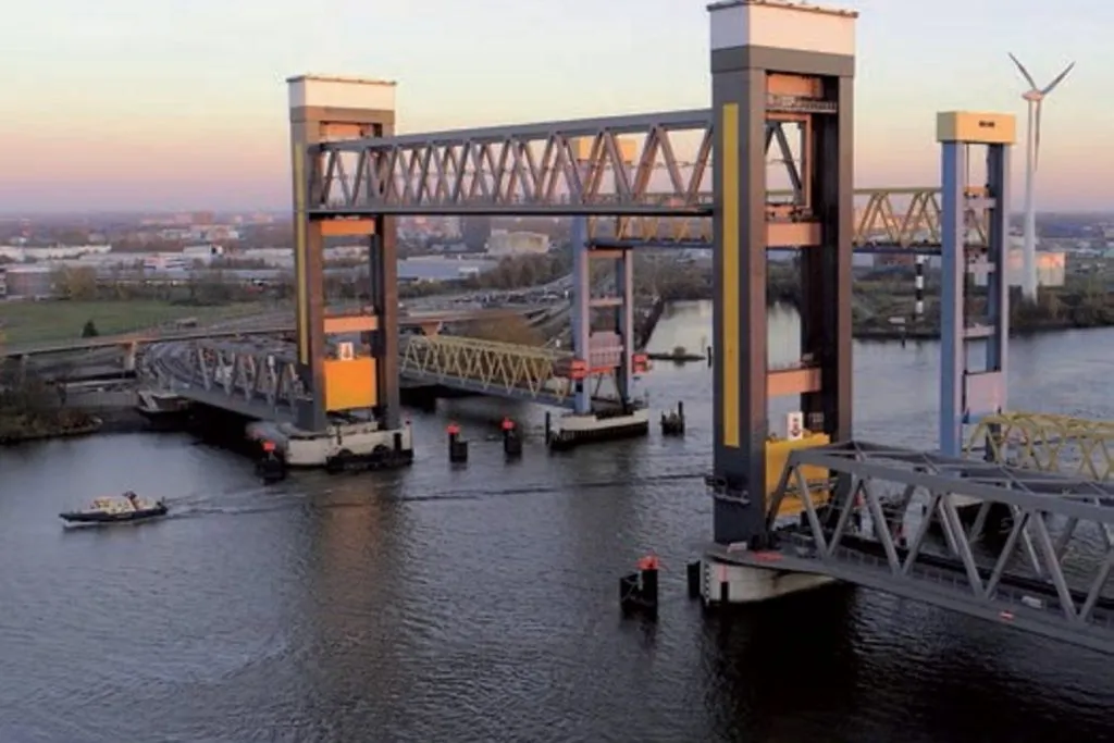 Most bridges in the city of Hamburg