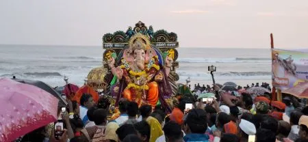 इनामदार श्रीदेव रामेश्वर संस्थानच्या शाही गणेशोत्सवाची सांगता