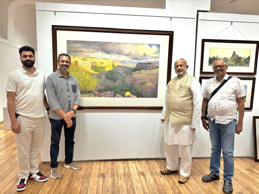 Shirish Deshpande's pen stroke won the hearts of Mumbaikars