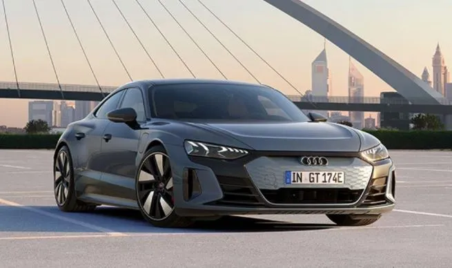 ऑडीने 37 इलेक्ट्रिक वाहने परत मागविली Audi recalls 37 electric vehicles