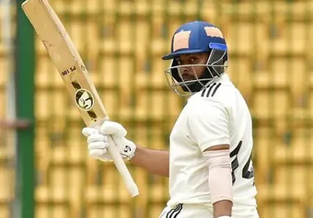 Prithvi shined but Mumbai's innings slumped