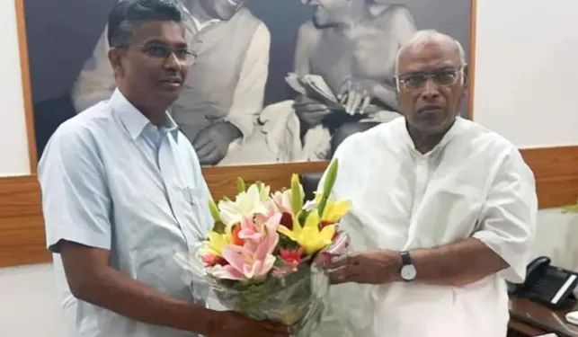 Satish Jarkiholi met Congress president Khargen
