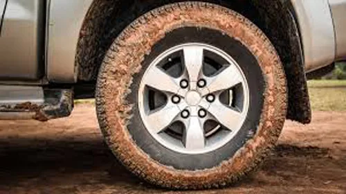 कारचा टायर अस्वच्छ असल्यास दंड Penalty if car tires are dirty