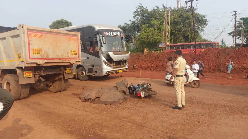 2 bikers killed in collision with dumper in a horrific accident at Ratnagiri TRP