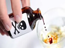 The girl killed 13 people by using poison