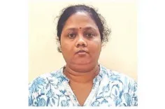 ठकसेन पूजा नाईक पोहोचली आता डिचोली पोलिसस्थानकात Thaksen Pooja Naik reached Dicholi Police Station