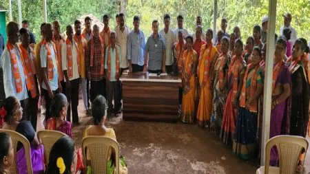 चाफेड येथील उ.बा.ठा.चे शेकडो नागरिक भाजपामध्ये