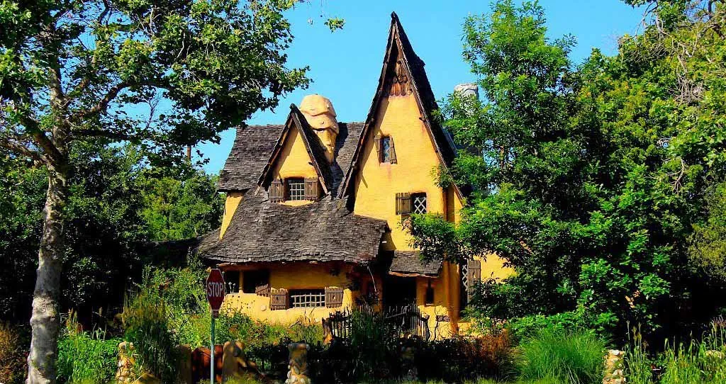 This house is very strange