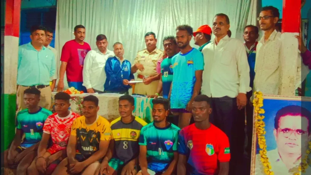 Halal team won in open group and Desoor team won in weight group