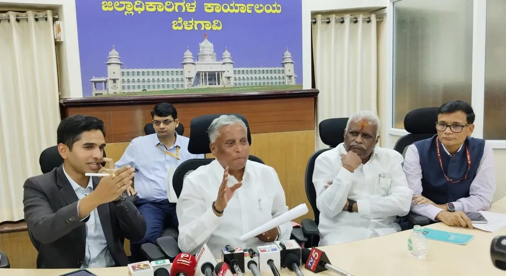 यल्लम्मा डेंगरावर जोगप्पा-जोगत्यांसाठी समुदाय भवन उभारा Set up a community building for Jogappa-Jogatya on Yallamma Dengara