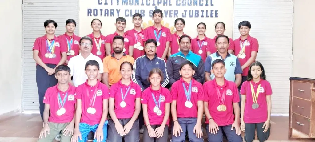 Selection of Aba- Hind Club swimmers
