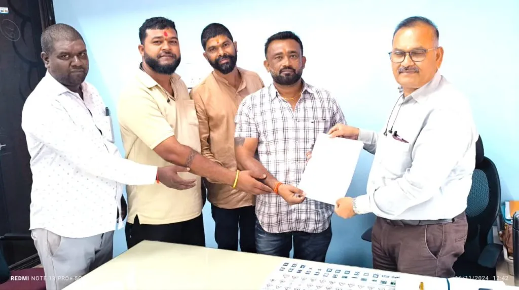 बसरीकट्टी गावची बससेवा सुरळीत करण्याची मागणी Demand for regularization of bus service of Basarikatti village