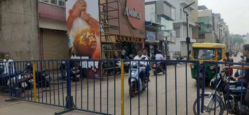 दडपशाही झुगारून मूक सायकल फेरी यशस्वी Defying the oppression, the silent cycle round is successful