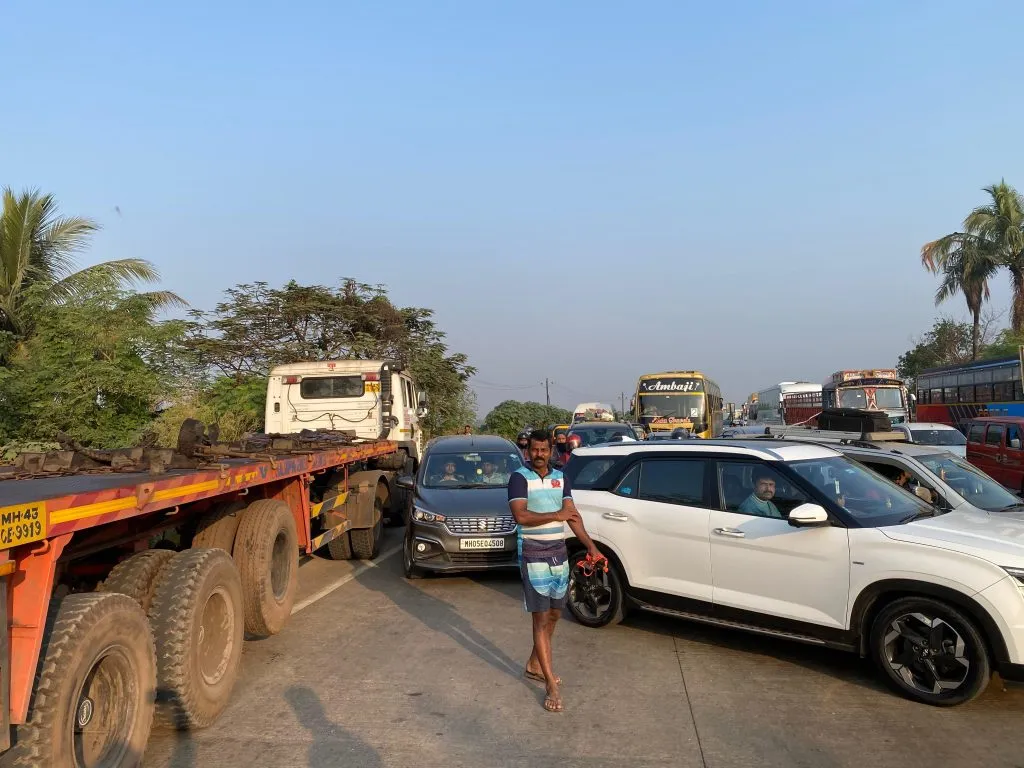 Traffic jam on Mumbai-Goa highway!