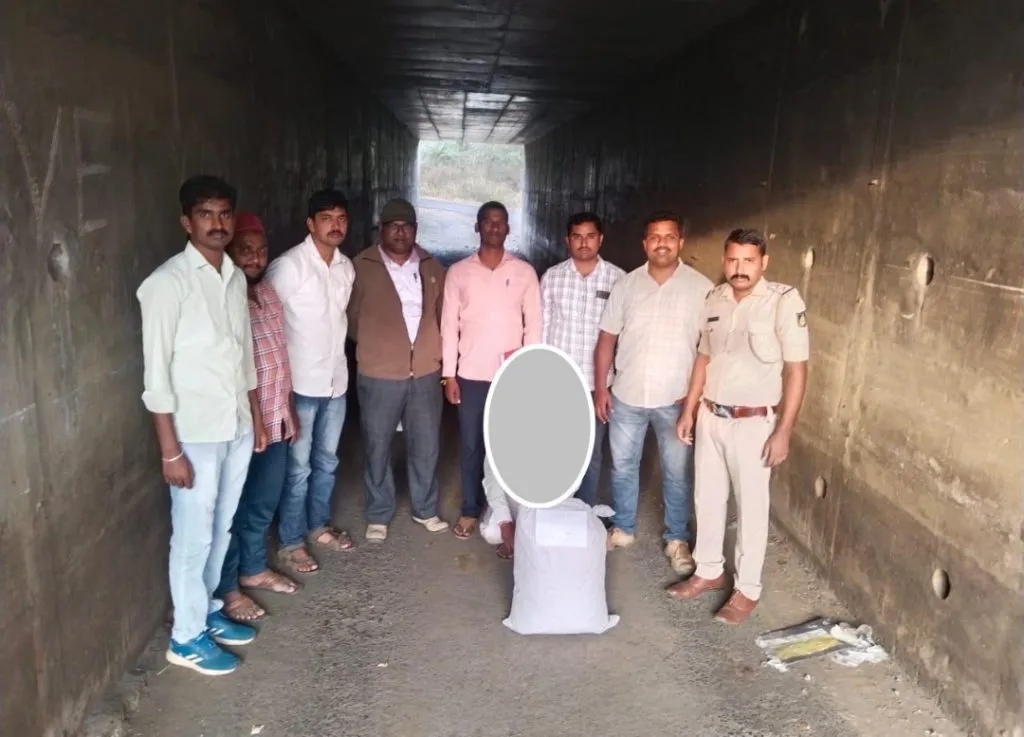 Ganja worth Rs 60,000 seized near Badekollamath Cross