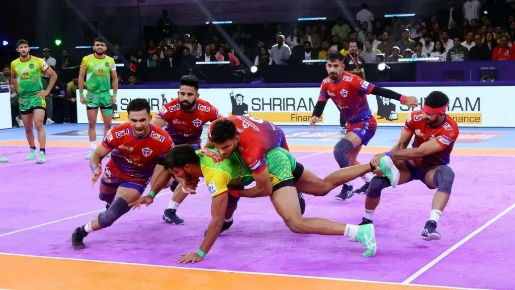 UP Yoddhas beat Patna Pirates