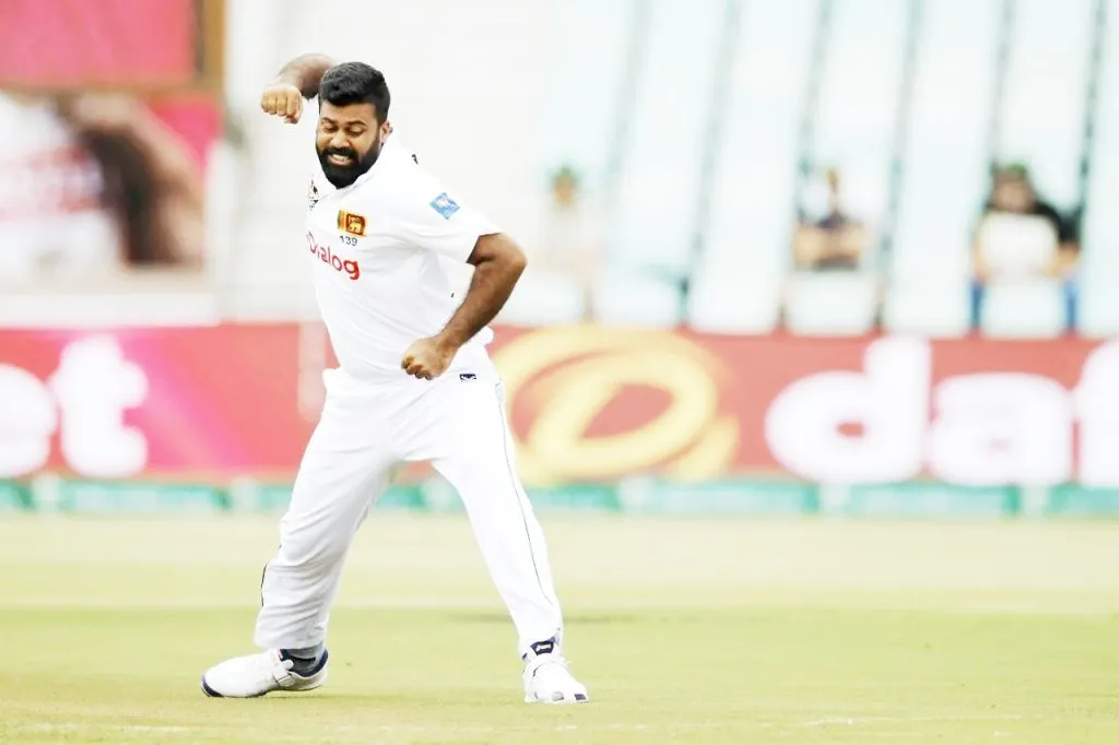 Sri Lanka's penetrating attack, Lahiru Kumar takes 2 wickets