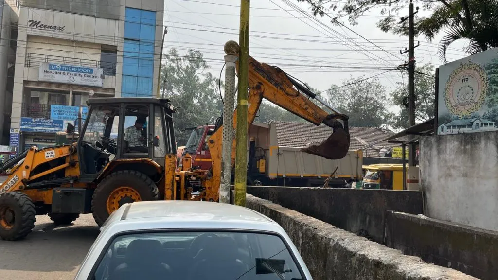 Final cleaning of Konwal Galli drain