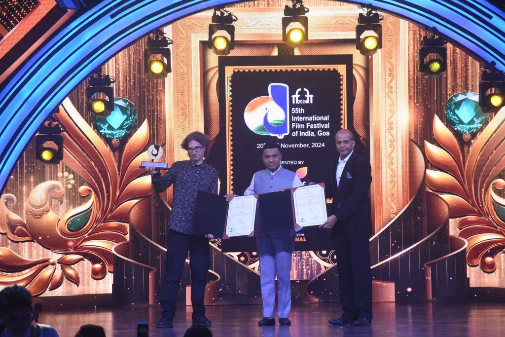 Golden Peacock for 'Toxic'