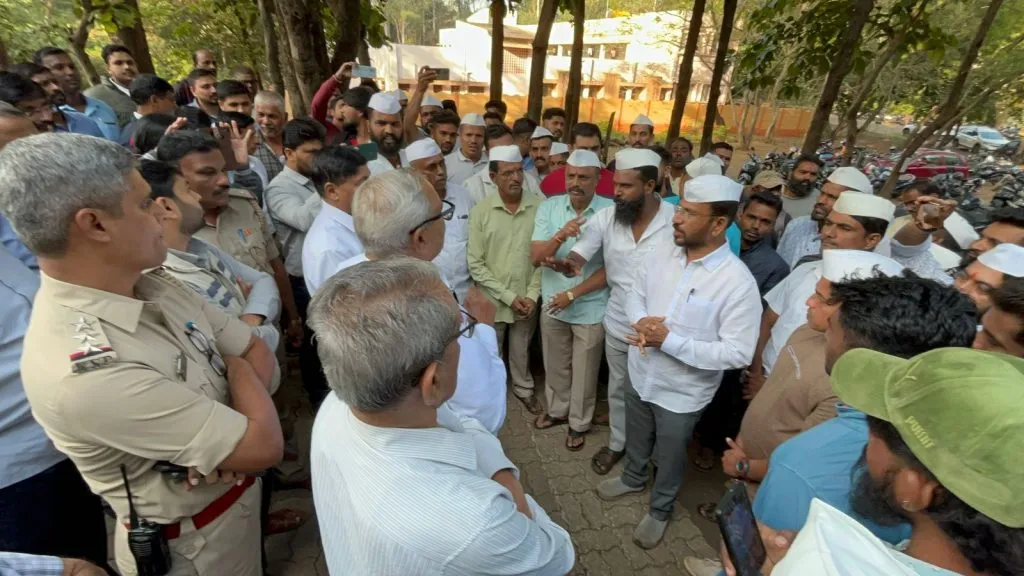 Shiv Pratishthan's Dharkari is aggressive about 'that' statement