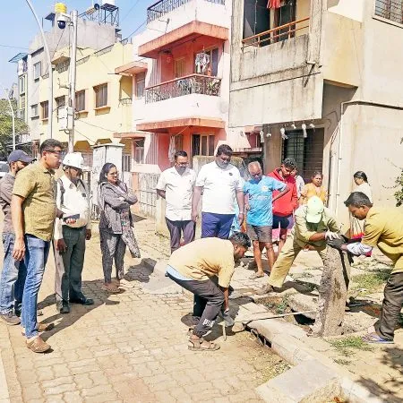 Will clean the sewers in Khasbagh