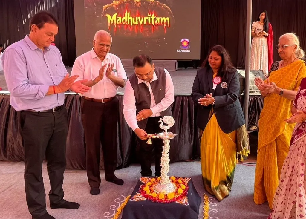'Madhuvritham' cultural festival organized by Herwadkar High School