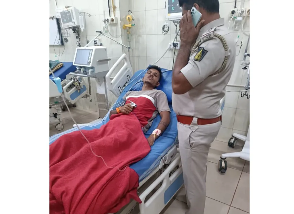 Gangwadi youth attacked by gang in Shivbasavnagar