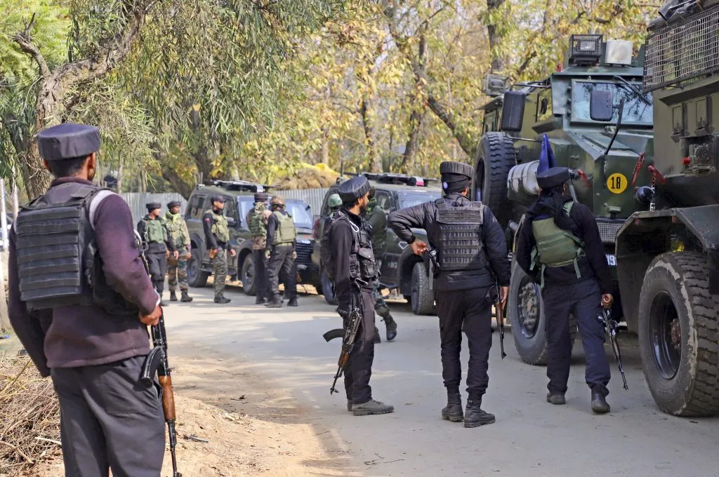 Two terrorists killed in Baramulla