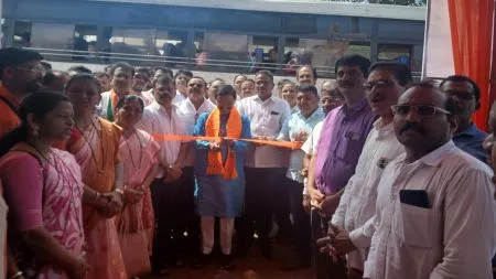 आ . वैभव नाईकांच्या कुडाळातील प्रचार कार्यालयाचे उदघाटन