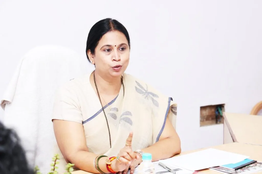 जिल्ह्यातील चार तालुक्यांमध्ये ‘अक्क दल’ स्थापणार 'Grihalakshmi' amount to be deposited in account in two-three days: Hebbalkar