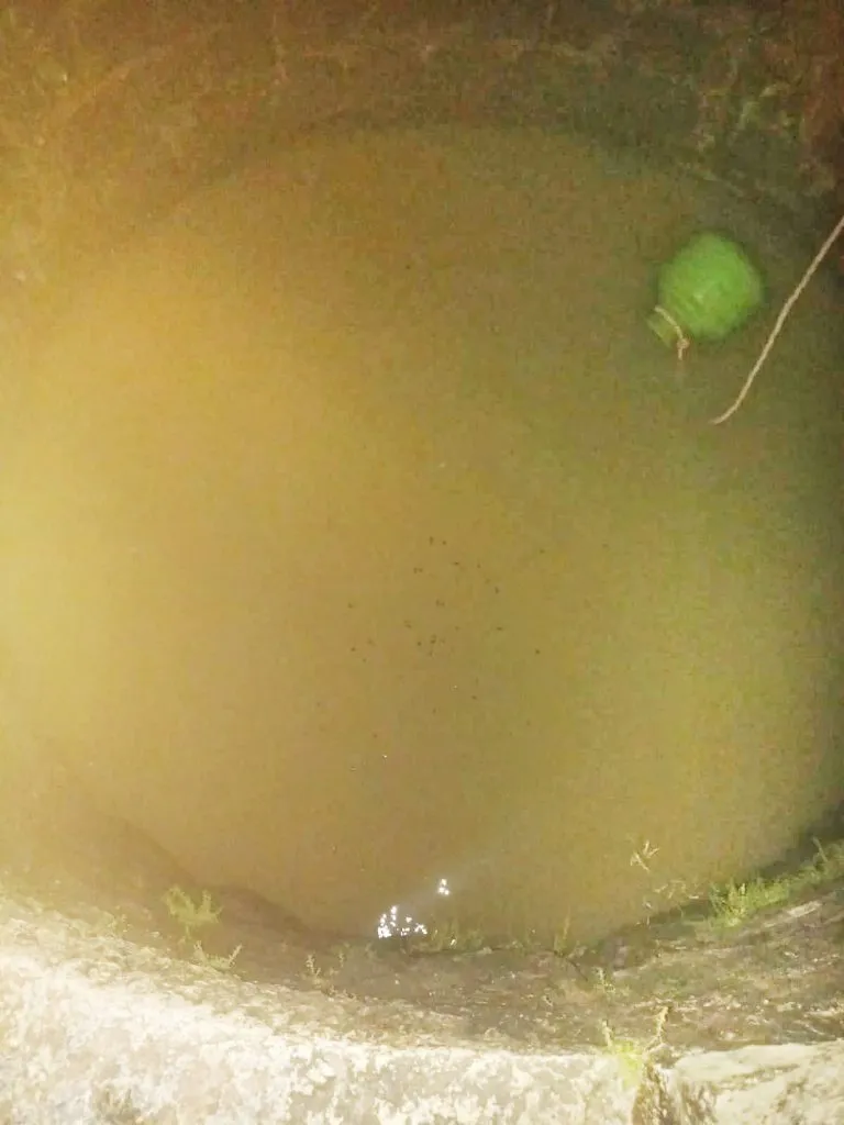 The water of the well in Gunji is muddy