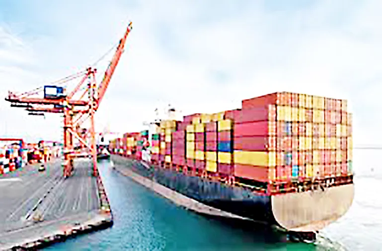 रिफांइड पेट्रोलियम उत्पादनांच्या निर्यातीत वाढ Increase in exports of refined petroleum products